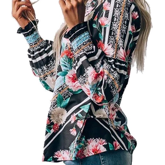 Gorgeous Boho Poet Blouse Cuffed Sleeves - Picture 2 of 3